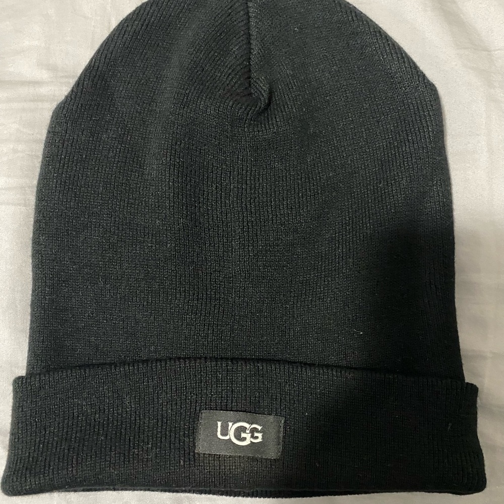 UGG Black Knit Beanie Hat